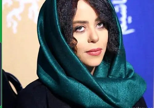 عکس عجیب الهام اخوان روی موتور