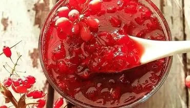 طرز تهیه مربای زرشک؛ قرمز و شفاف با طعمی دلنشین

