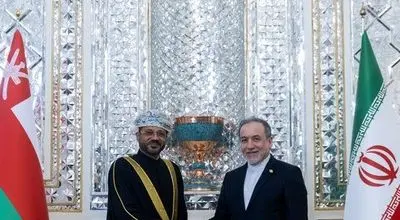 رایزنی تلفنی عراقچی با همتای عمانی
