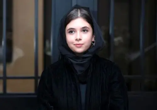 تصویری جالب از نفس بازغی و مهدیار کلائی در پشت صحنه سریال مو به مو