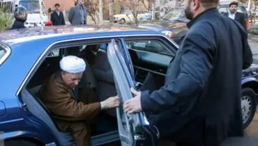 بنز معروف هاشمی رفسنجانی در موزه عبرت/عکس