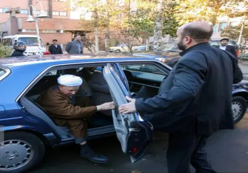 هاشمی رفسنجانی با لباسی اسپرت در ژاپن! | عکس