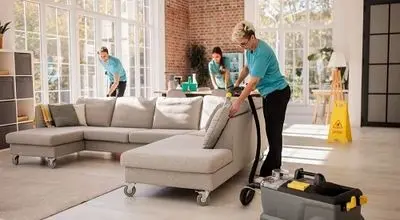 راهنمای جامع شستشوی مبل چرک مرده و بازگرداندن زیبایی آن
