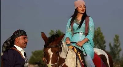استقبال سوارکاران زن کرد از استانداران اقلیم کردستان عراق حاشیه ساز شد + فیلم
