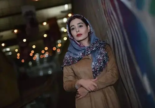 چهره متفاوت سانیا سالاری با آرایشی غلیظ توجه‌ها را جلب کرد!