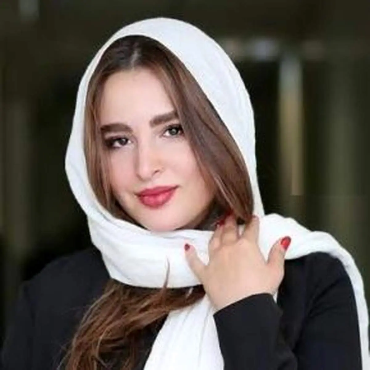 زهرا بهروزمنش با استایلی متفاوت و پاییزی+عکس