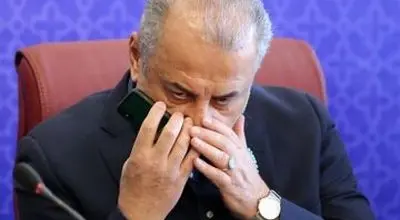 چرا کسی یقه درویش را به خاطر قراردادهای زیانبار پرسپولیس نمی‌گیرد؟

