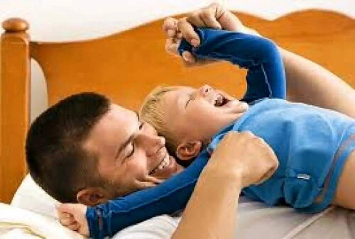 چرا نباید کودکان را قلقلک داد؟