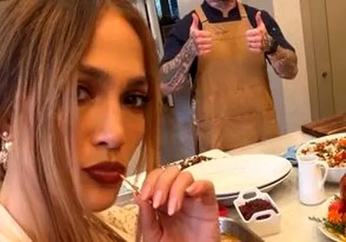 جنیفر لوپز دستپخش را به نمایش گذاشت/عکس
