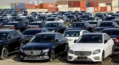 پیش‌فروش خودروهای وارداتی در مناطق آزاد ممنوع شد