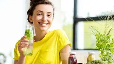 ۷ دمنوش گیاهی مؤثر برای  استروژن در زنان!