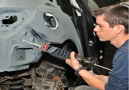 ساخت چسب فوق‌العاده قدرتمند توسط دانشمندان؛ توانایی یدک‌کشی خودرو

