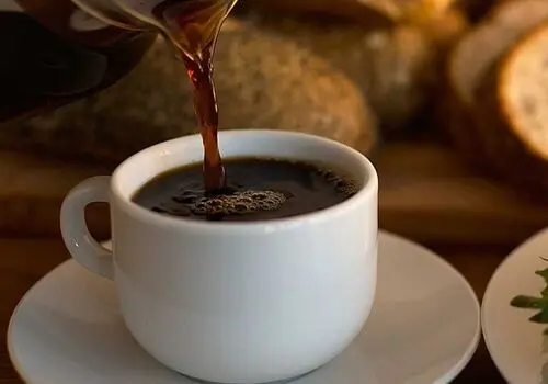 آیا خودرن  قهوه باعث هضم بهتر غذا می‌شود؟
