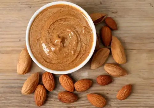 سالم‌ترین انتخاب یا یک باور اشتباه؟ کره بادام درختی زیر ذره‌بین
