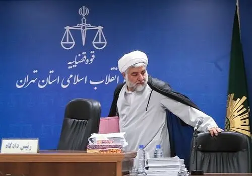 گفتگوی صمیمانه اژه ای با قضات شهید رازینی و مقیسه در جریان بازدید اخیر از دیوان عالی کشور + فیلم