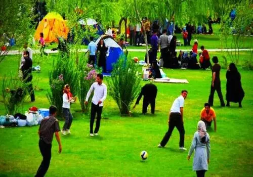 حاشیه درباره وزیر کشور اینبار در‌ ماجرای تعطیلی بوستانها داغ شد+ عکس