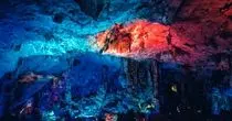  ۷ مکان مرموز و طبیعی جهان ؛ از شعله های ابدی تا غارهای باستانی+ تصاویر