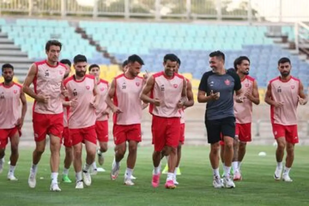 مهمان ویژه تمرین پرسپولیس+ عکس