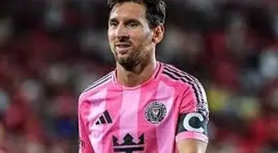 وقتی خبرنگار مسی را GOAT خواند؛ لبخند معنا‌دار لئو!+فیلم