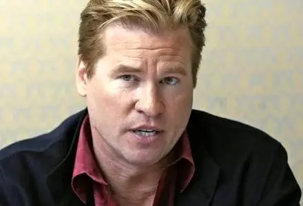 بازیگر مشهور سینما پس از مرگش با هوش مصنوعی فیلم بازی کرد