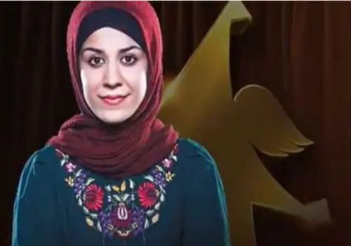 عکس جدید قهرمان «عصر جدید» با همسر و فرزندش