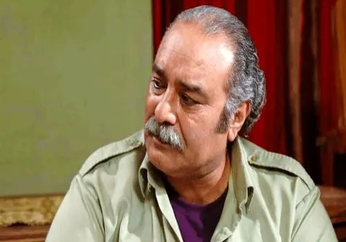 چفیه رهبر انقلاب در دست مرحوم کاسبی +عکس

