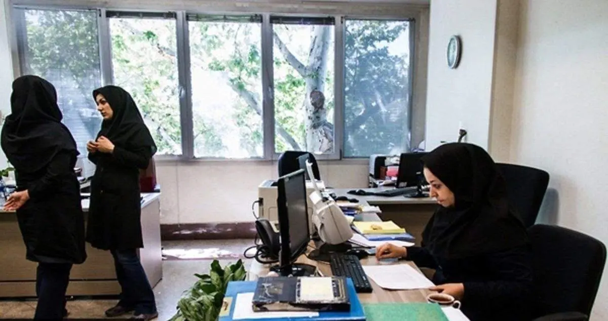 زنان شاغل باشند یا خانهدار؟!