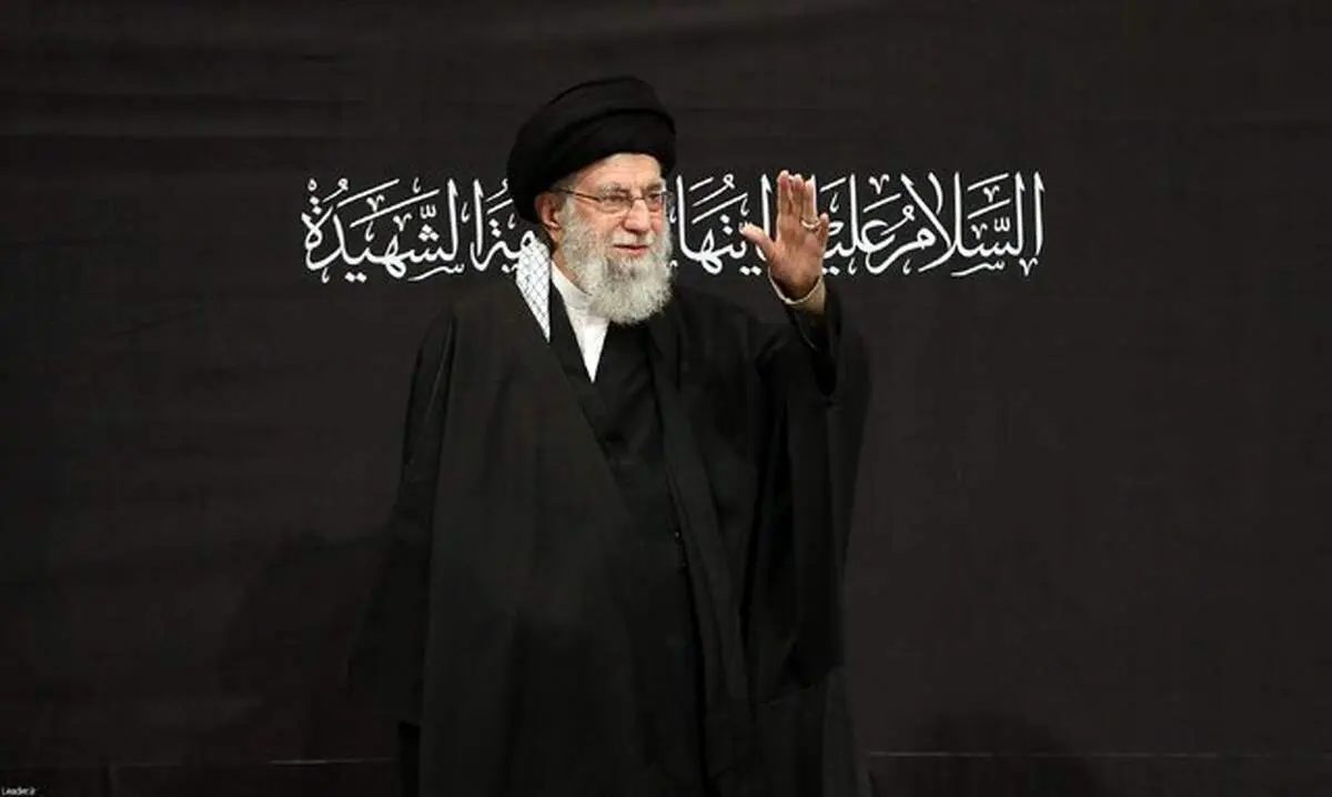 ساعت ۲۲؛ مراسم وداع با پیکر رهبر شهید انقلاب در مصلی تهران