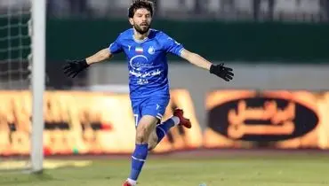 ستاره ازبکستانی استقلال برای درمان به قطر رفت