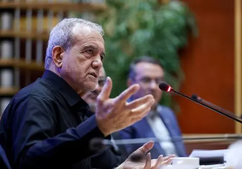 پزشکیان: اگر رهبری دستور می‌دادند مذاکره نشود قطعاً اطاعت می‌کردیم
