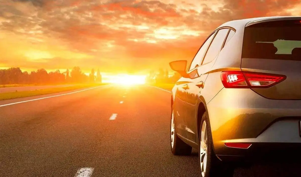 راهنمای نگهداری از خودرو در فصل گرما؛ از سلامت موتور تا دوام لاستیک‌ها