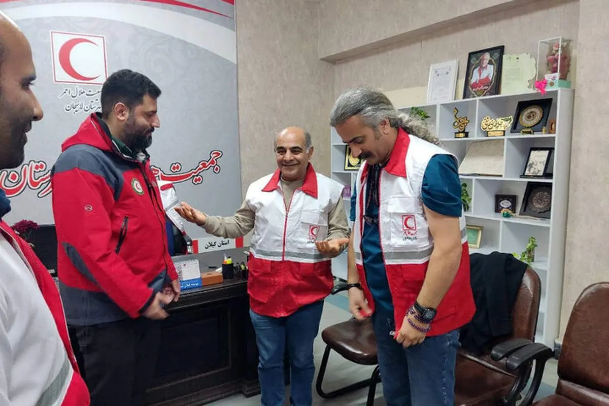 قدردانی سیاوش چراغی‌پور از امدادگران هلال‌احمر + عکس

