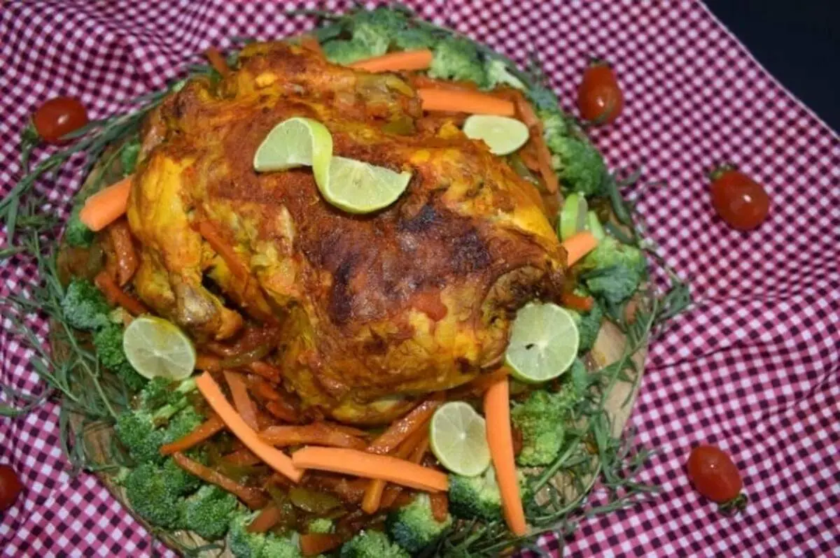 طرز تهیه مرغ شکم پر در قابلمه
