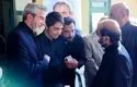 تصویر نوه رهبر شهید در یک مراسم ختم