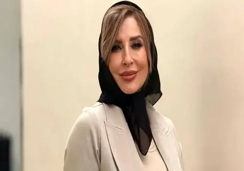 اشک های سیل آسای مرجانه گلچین از فقدان مادرش سرازیر شد: آخرین باری که مادرم را بغل کردم روز مرگش بود!/ویدیو 