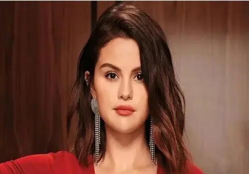 سلفی متفاوت سلنا گومز و همسرش+ عکس