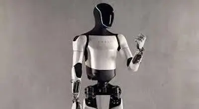 مبارزه ربات‌های چینی مقابل صدراعظم آلمان+ویدیو
