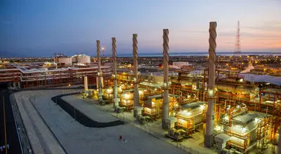 ویدیوی هولناک از لحظه انفجار شرکت پالایش نفت پارسیان
