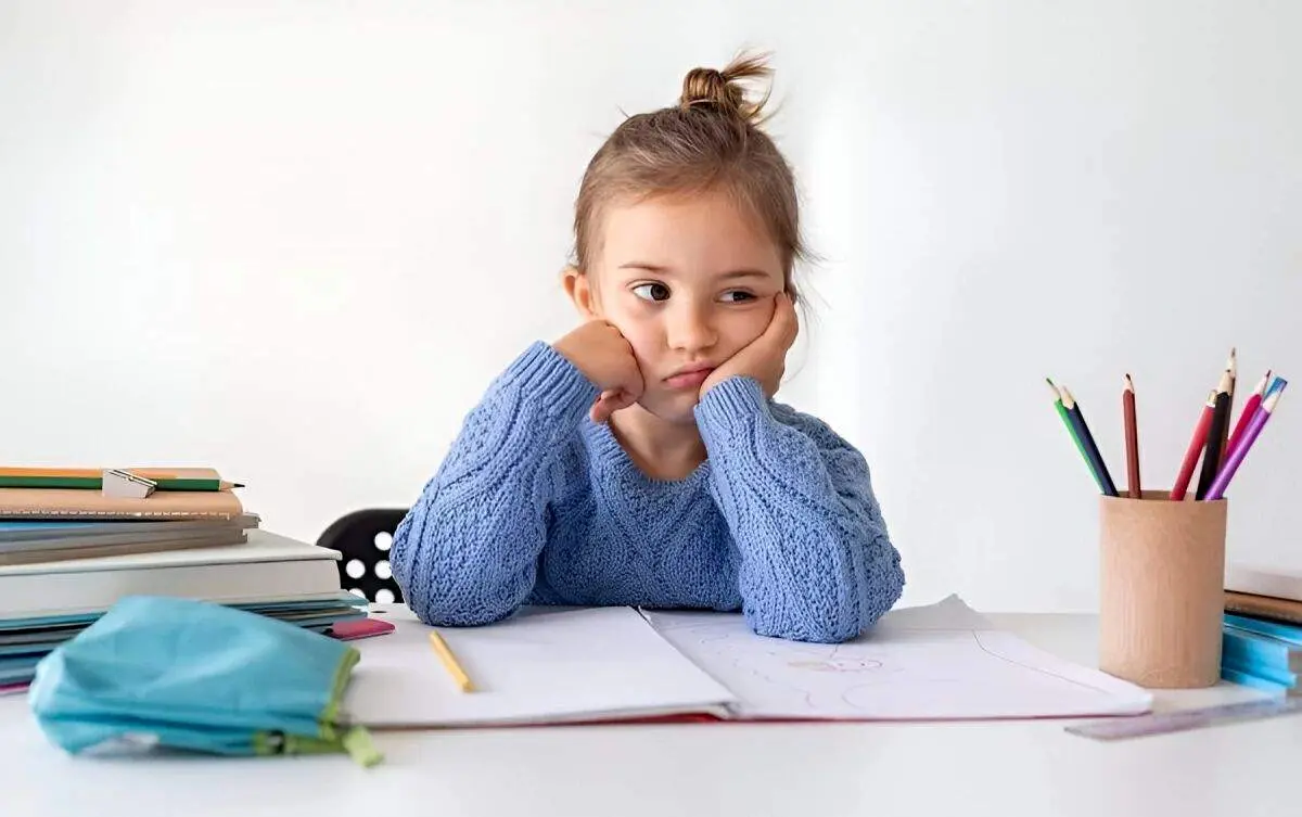 با بچه ای که تکلیف نمی نویسد چه کنم؟