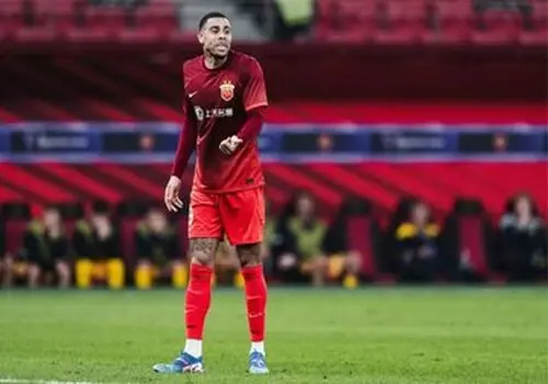 تمام جهان در جست و جوی ستاره پرسپولیس