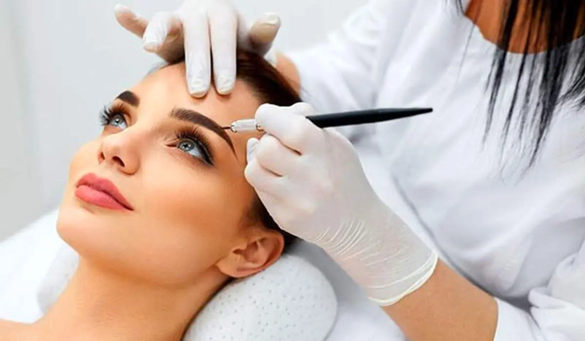 تتو و آرایش‌های دائمی چه بلایی سر پوست می‌آورند؟