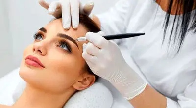 تتو و آرایش‌های دائمی چه بلایی سر پوست می‌آورند؟