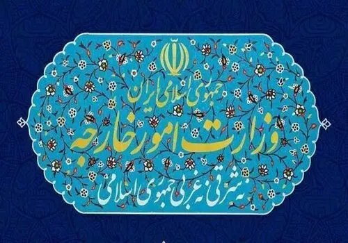 سپاه: محموله‌های نظامی در اسکله رجایی تردد ندارند
