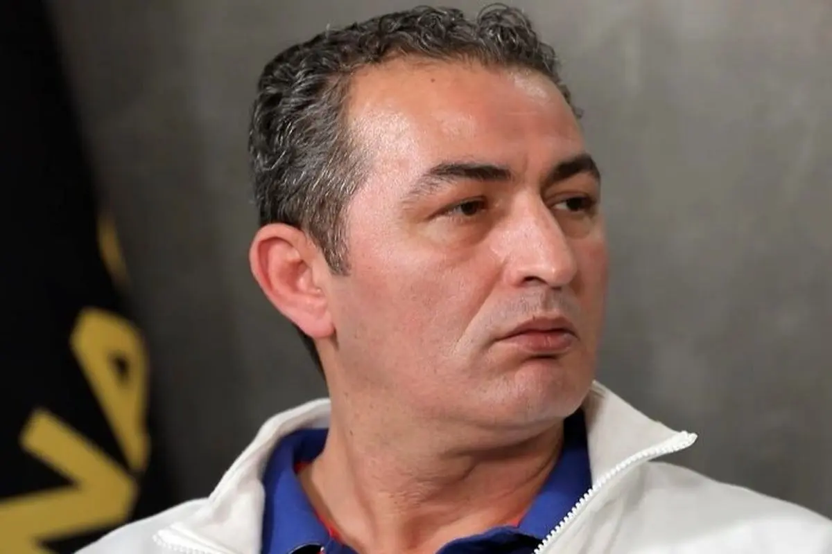 حمله تند پرویز برومند به آذریجهرمی: هر کسی در حد شان خودش حرف می زند