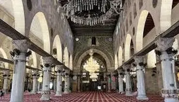 تخلیه مسجدالاقصی توسط پلیس اسرائیل برای نخستین‌بار از زمان شیوع کرونا


