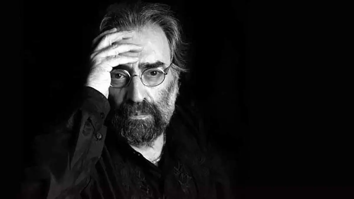 حضور مسعود کیمیایی در مراسم مادر لیلا حاتمی+ عکس