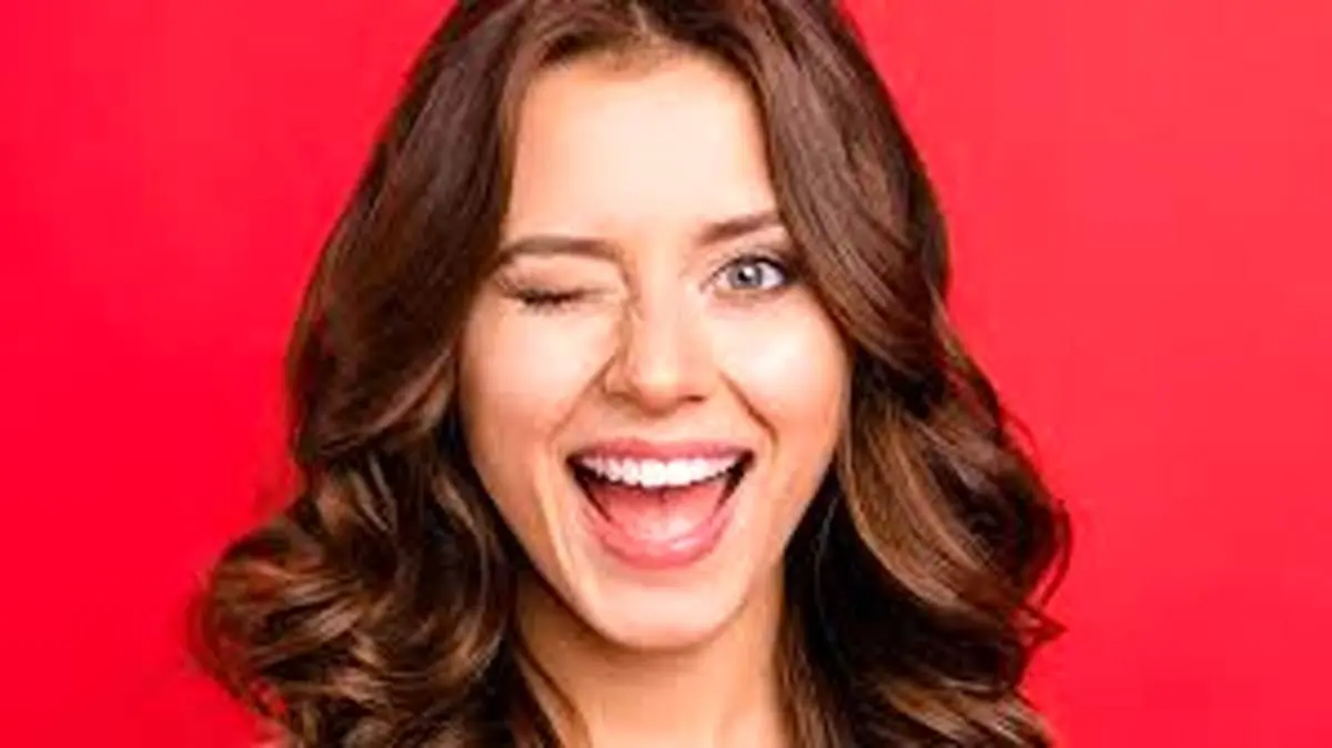 راز افراد جذاب: این ۴ کار ساده را در مکالماتتان تمرین کنید
