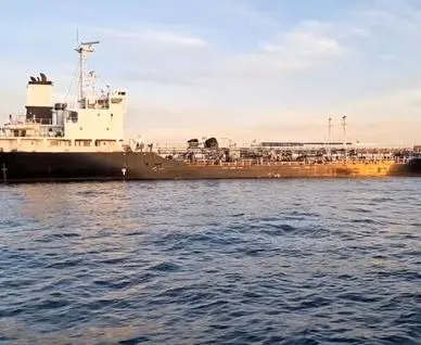 توقیف دو شناور متخلف قاچاق سوخت در خلیج فارس