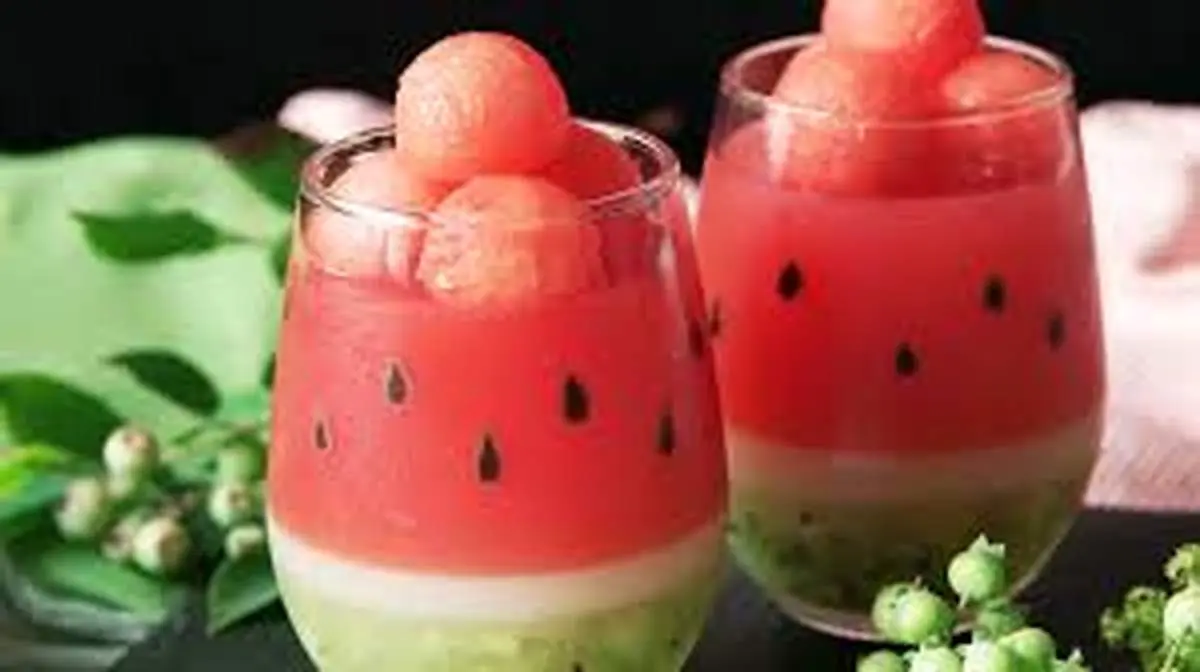 طرز تهیه ژله هندوانه لیوانی ساده و راحت برای یلدا
