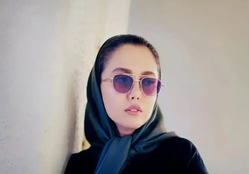 این خانم بازیگر با زشت‌ترین لباس‌ هم زیباست
